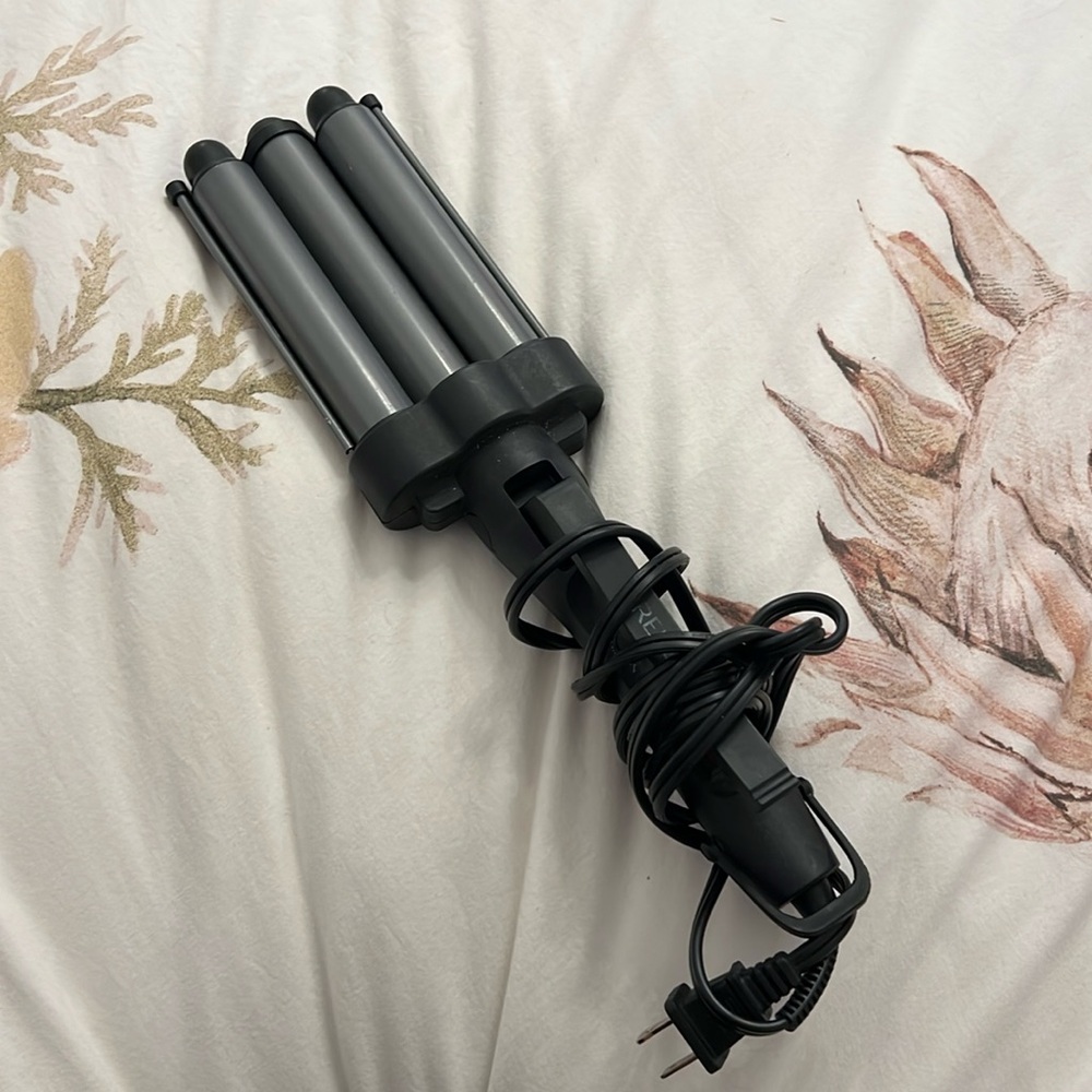 Revlon crimper